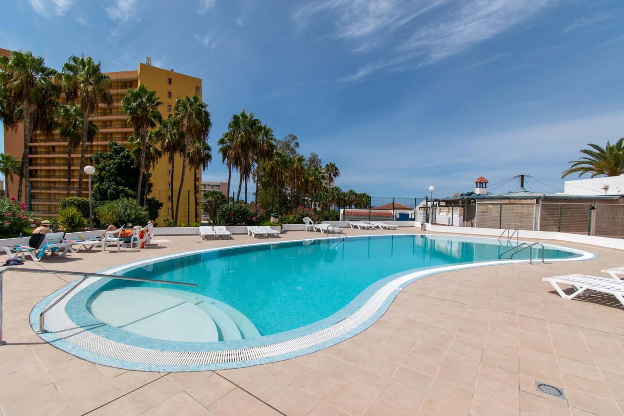 Flores 6 - Three Bed Playa Feñabe